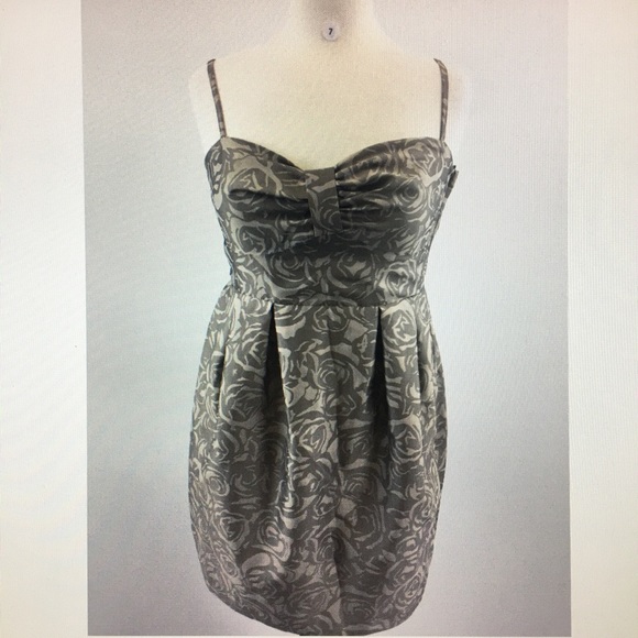 H&M Dresses & Skirts - H&M multi floral print designer dress (B-7)